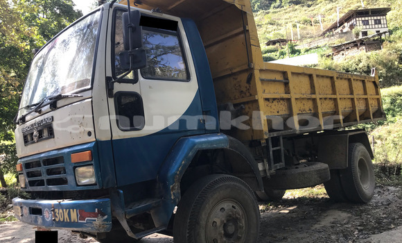 Buy Used Caterpillar 120 White Truck in Thimphu in Timphu Buy Used Caterpillar 120 White Truck in Thimphu in Timphu