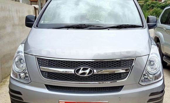 Buy Used Hyundai H1 Silver Car in Thimphu in Timphu
