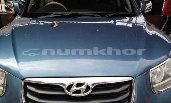 Buy Used Hyundai Santa Fe Blue Car in Thimphu in Timphu Buy Used Hyundai Santa Fe Blue Car in Thimphu in Timphu