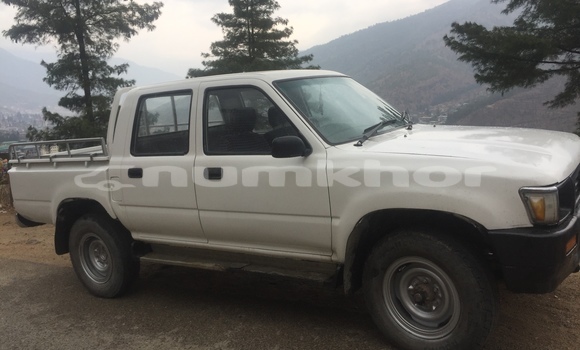 Buy Used Toyota Hilux White Car in Timphu in Timphu Buy Used Toyota Hilux White Car in Timphu in Timphu
