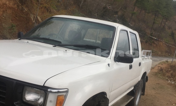 Buy Used Toyota Hilux White Car in Timphu in Timphu Buy Used Toyota Hilux White Car in Timphu in Timphu