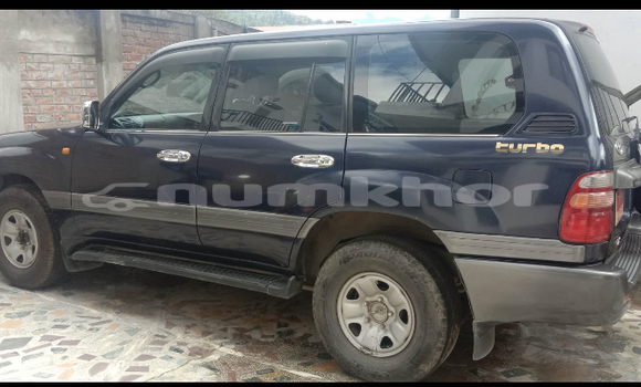 Buy Used Toyota Land Cruiser Blue Car in Thimphu in Timphu Buy Used Toyota Land Cruiser Blue Car in Thimphu in Timphu