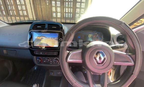 Buy Used Renault KWID Silver Car in Thimphu in Timphu Buy Used Renault KWID Silver Car in Thimphu in Timphu