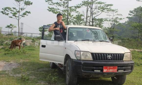 Buy Used Toyota 4Runner White Car in Thimphu in Timphu Buy Used Toyota 4Runner White Car in Thimphu in Timphu