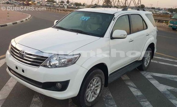 Buy Import Toyota Fortuner White Car in Import - Dubai in Bumthang Buy Import Toyota Fortuner White Car in Import - Dubai in Bumthang