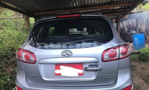 Buy Used Hyundai Santa Fe Silver Car in Thimphu in Timphu Buy Used Hyundai Santa Fe Silver Car in Thimphu in Timphu