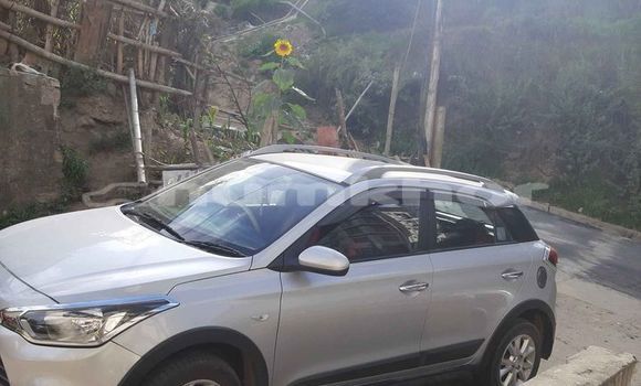 Buy Used Hyundai i20 Silver Car in Thimphu in Timphu