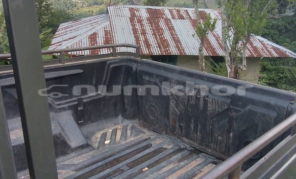 Buy Used Mahindra Bolero Green Car in Thimphu in Timphu Buy Used Mahindra Bolero Green Car in Thimphu in Timphu