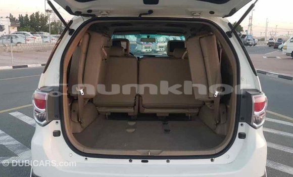 Buy Import Toyota Fortuner White Car in Import - Dubai in Bumthang Buy Import Toyota Fortuner White Car in Import - Dubai in Bumthang