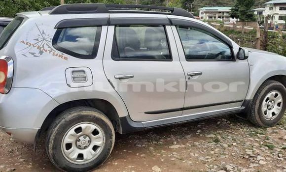Buy Used Renault Duster Silver Car in Thimphu in Timphu Buy Used Renault Duster Silver Car in Thimphu in Timphu