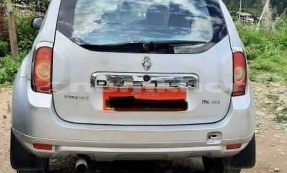 Buy Used Renault Duster Silver Car in Thimphu in Timphu Buy Used Renault Duster Silver Car in Thimphu in Timphu