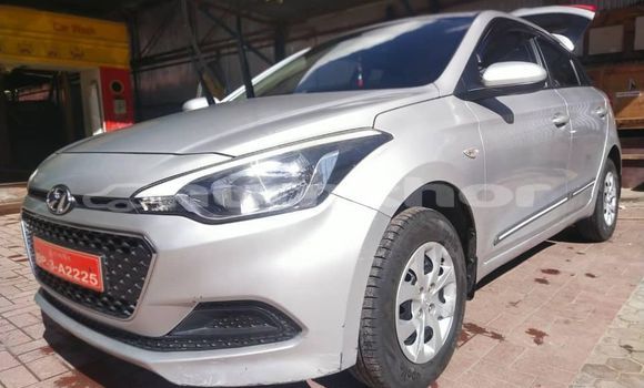 Buy Used Hyundai i20 Silver Car in Thimphu in Timphu Buy Used Hyundai i20 Silver Car in Thimphu in Timphu