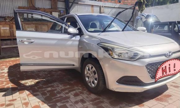 Buy Used Hyundai i20 Silver Car in Thimphu in Timphu Buy Used Hyundai i20 Silver Car in Thimphu in Timphu