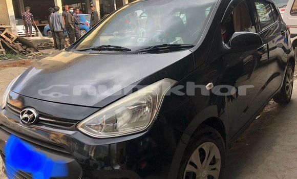 Buy Used Toyota Grand HiAce Black Car in Paro in Rinpung Buy Used Toyota Grand HiAce Black Car in Paro in Rinpung
