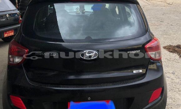 Buy Used Toyota Grand HiAce Black Car in Paro in Rinpung Buy Used Toyota Grand HiAce Black Car in Paro in Rinpung