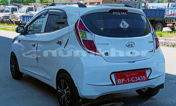 Buy Used Nissan Moco White Car in Paro in Rinpung Buy Used Nissan Moco White Car in Paro in Rinpung