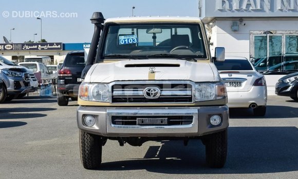 Buy Import Toyota Land Cruiser Beige Car in Import - Dubai in Bumthang Buy Import Toyota Land Cruiser Beige Car in Import - Dubai in Bumthang