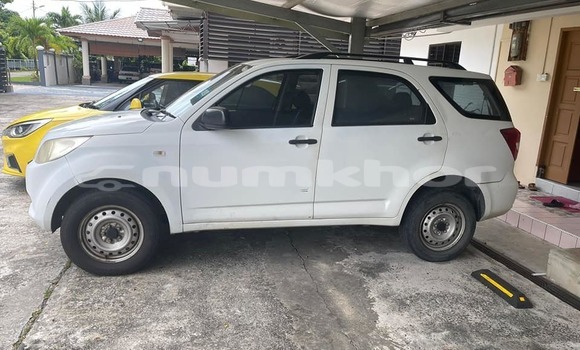 Buy Used Daihatsu Terios Green Car in Chhukha in Chhukha