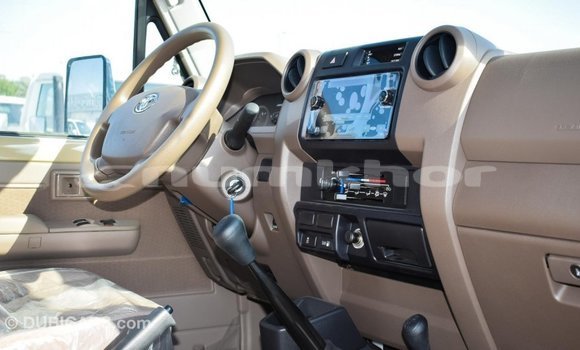 Buy Import Toyota Land Cruiser Beige Car in Import - Dubai in Bumthang Buy Import Toyota Land Cruiser Beige Car in Import - Dubai in Bumthang