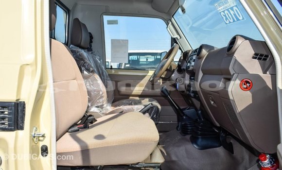 Buy Import Toyota Land Cruiser Beige Car in Import - Dubai in Bumthang Buy Import Toyota Land Cruiser Beige Car in Import - Dubai in Bumthang