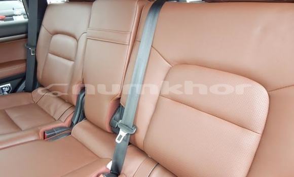 Buy Used Toyota Land Cruiser White Car in Thimphu in Timphu Buy Used Toyota Land Cruiser White Car in Thimphu in Timphu