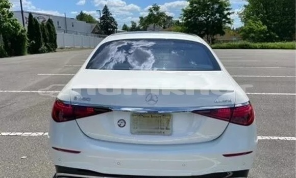 Buy Used Mercedes-Benz S–Class White Car in Chhukha in Chhukha Buy Used Mercedes-Benz S–Class White Car in Chhukha in Chhukha