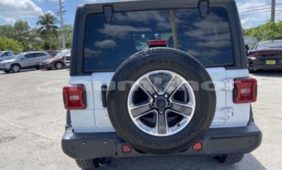 Buy Used Jeep Wrangler White Car in Chhukha in Chhukha Buy Used Jeep Wrangler White Car in Chhukha in Chhukha