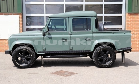 Buy Used Land Rover Defender Green Car in Thimphu in Timphu Buy Used Land Rover Defender Green Car in Thimphu in Timphu