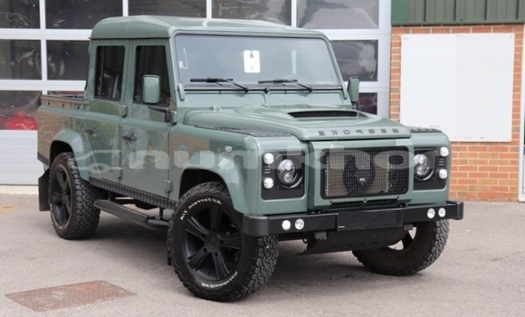 Buy Used Land Rover Defender Green Car in Thimphu in Timphu Buy Used Land Rover Defender Green Car in Thimphu in Timphu