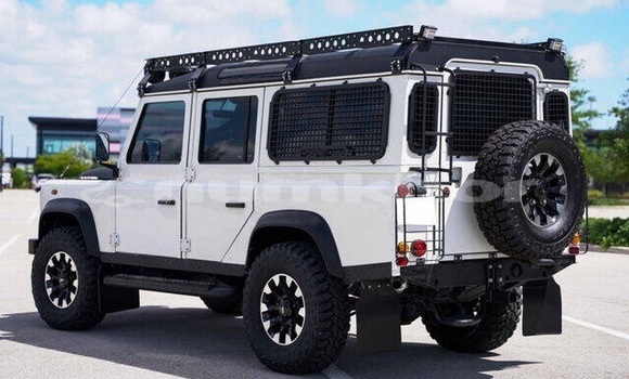 Buy Used Land Rover Defender White Car in Thimphu in Timphu Buy Used Land Rover Defender White Car in Thimphu in Timphu