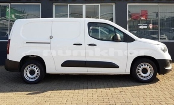 Buy Used Opel Combo White Car in Thimphu in Timphu Buy Used Opel Combo White Car in Thimphu in Timphu
