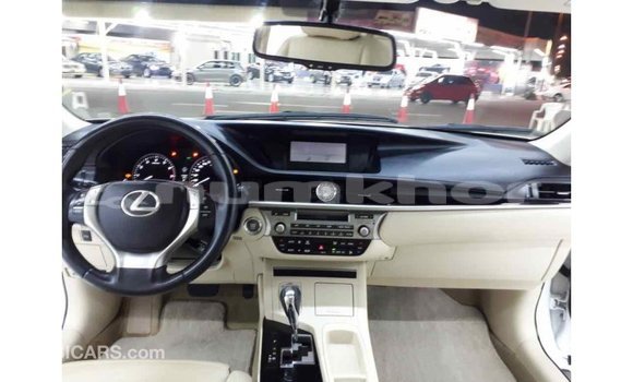 Buy Import Lexus ES White Car in Import - Dubai in Bumthang Buy Import Lexus ES White Car in Import - Dubai in Bumthang
