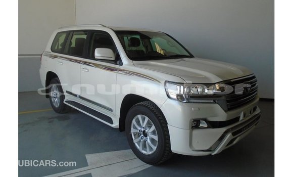 Buy Import Toyota Land Cruiser Other Car in Import - Dubai in Bumthang Buy Import Toyota Land Cruiser Other Car in Import - Dubai in Bumthang