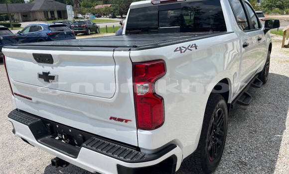 Buy Used Chevrolet Silverado White Car in Thimphu in Timphu Buy Used Chevrolet Silverado White Car in Thimphu in Timphu