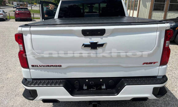 Buy Used Chevrolet Silverado White Car in Thimphu in Timphu Buy Used Chevrolet Silverado White Car in Thimphu in Timphu