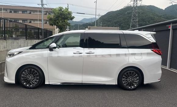 Buy Used Lexus LC White Car in Thimphu in Timphu Buy Used Lexus LC White Car in Thimphu in Timphu