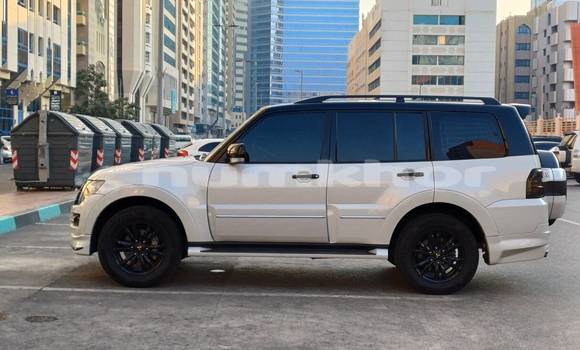 Buy Used Mitsubishi Pajero White Car in Thimphu in Timphu Buy Used Mitsubishi Pajero White Car in Thimphu in Timphu