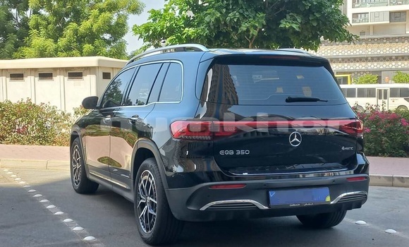 Buy Used Mercedes-Benz E200 Black Car in Thimphu in Timphu Buy Used Mercedes-Benz E200 Black Car in Thimphu in Timphu