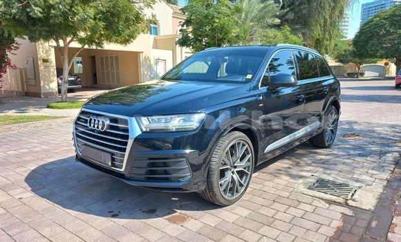 Buy Used Audi Q7 Blue Car in Thimphu in Timphu
