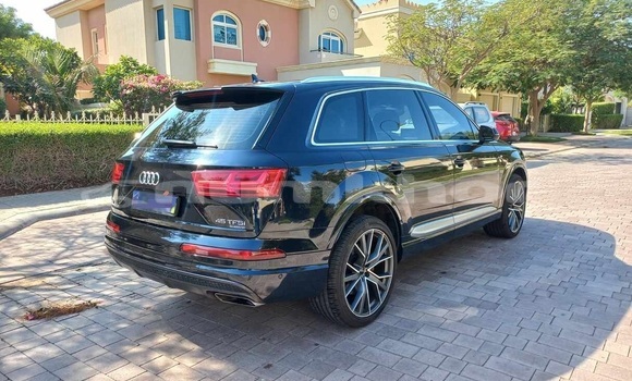 Buy Used Audi Q7 Blue Car in Thimphu in Timphu Buy Used Audi Q7 Blue Car in Thimphu in Timphu