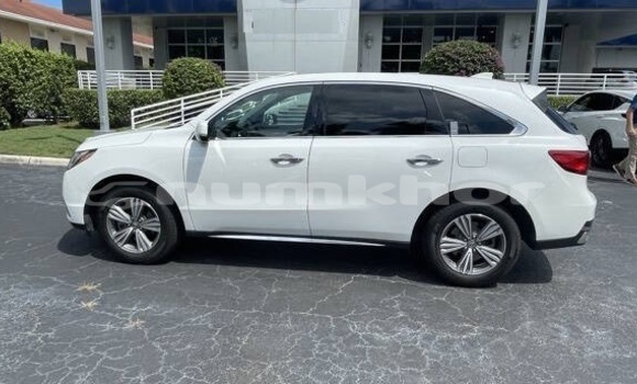 Buy Used Acura MDX White Car in Thimphu in Timphu Buy Used Acura MDX White Car in Thimphu in Timphu