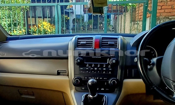 Buy Used Honda CR–V Silver Car in Thimphu in Timphu Buy Used Honda CR–V Silver Car in Thimphu in Timphu