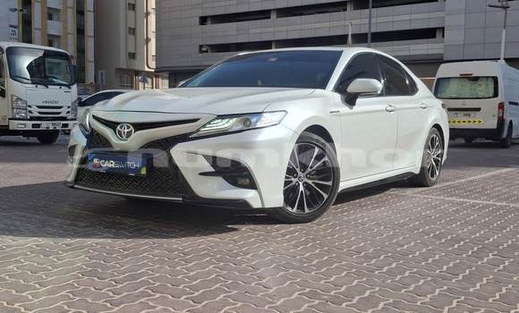 Buy Used Toyota Camry White Car in Damphu in Chirang Buy Used Toyota Camry White Car in Damphu in Chirang