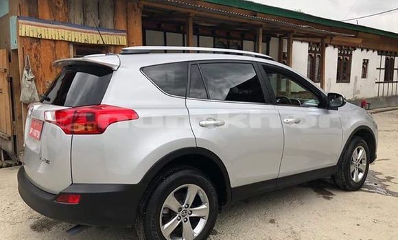 Buy Used Toyota RAV4 Silver Car in Thimphu in Timphu Buy Used Toyota RAV4 Silver Car in Thimphu in Timphu