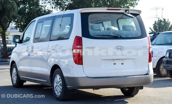 Buy Import Hyundai Accent White Car in Import - Dubai in Bumthang Buy Import Hyundai Accent White Car in Import - Dubai in Bumthang