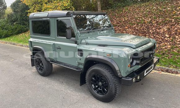 Buy Used Land Rover Defender Green Car in Thimphu in Timphu Buy Used Land Rover Defender Green Car in Thimphu in Timphu