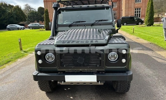 Buy Used Land Rover Defender Green Car in Damphu in Chirang Buy Used Land Rover Defender Green Car in Damphu in Chirang