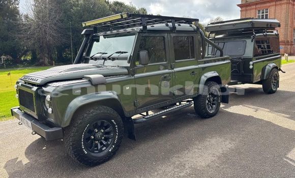 Buy Used Land Rover Defender Green Car in Damphu in Chirang Buy Used Land Rover Defender Green Car in Damphu in Chirang