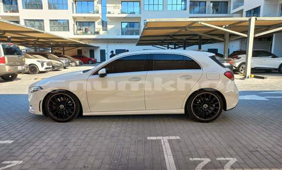 Buy Used Mercedes-Benz A200 White Car in Thimphu in Timphu Buy Used Mercedes-Benz A200 White Car in Thimphu in Timphu