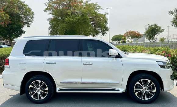 Buy Used Toyota Land Cruiser White Car in Ha in Ha Buy Used Toyota Land Cruiser White Car in Ha in Ha